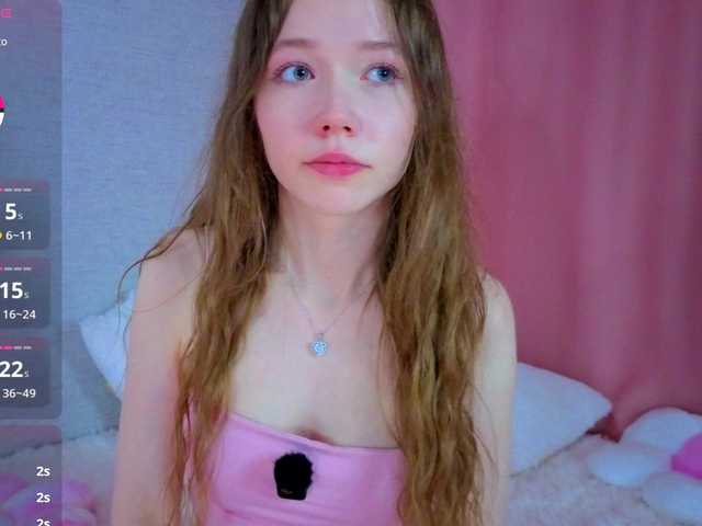 HoneyAhegao live cam on BongaCams