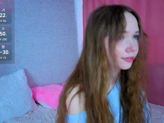 HoneyAhegao live cam on BongaCams
