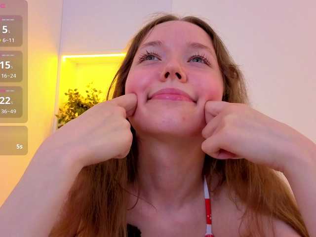 HoneyAhegao live cam on BongaCams