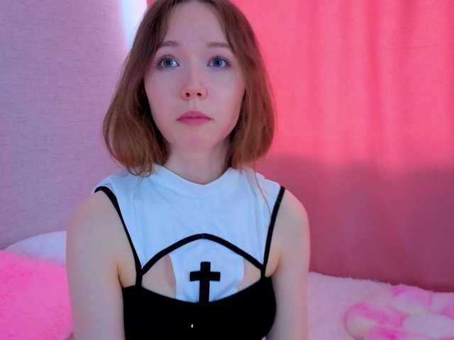 HoneyAhegao live cam on BongaCams