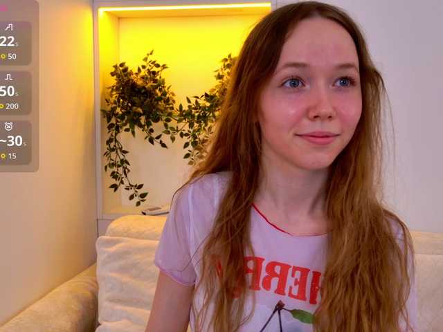 HoneyAhegao live cam on BongaCams