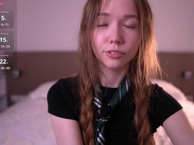 HoneyAhegao live cam on BongaCams