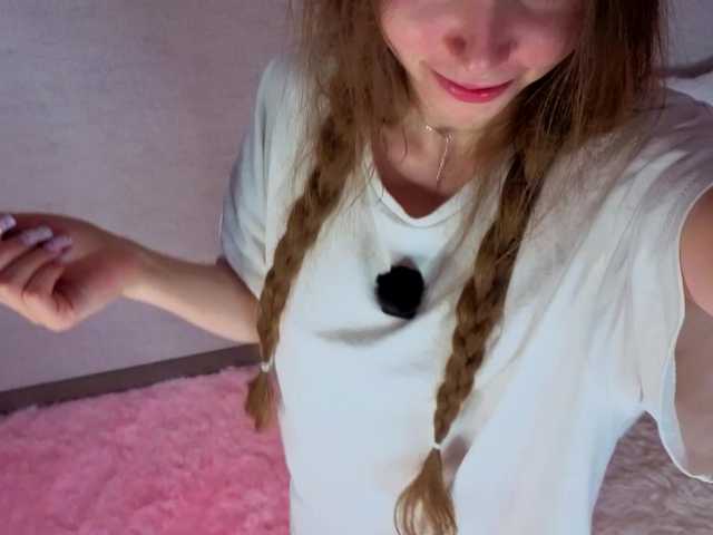 HoneyAhegao's BongaCams show and profile