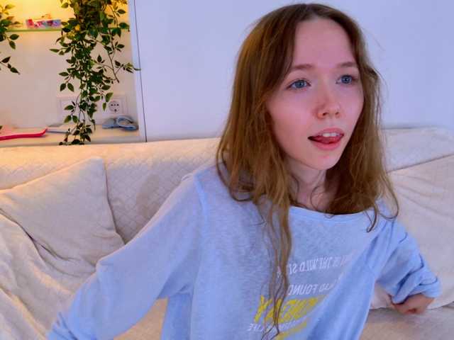 HoneyAhegao live cam on BongaCams