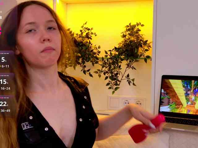 HoneyAhegao webcam