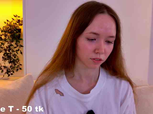 HoneyAhegao webcam