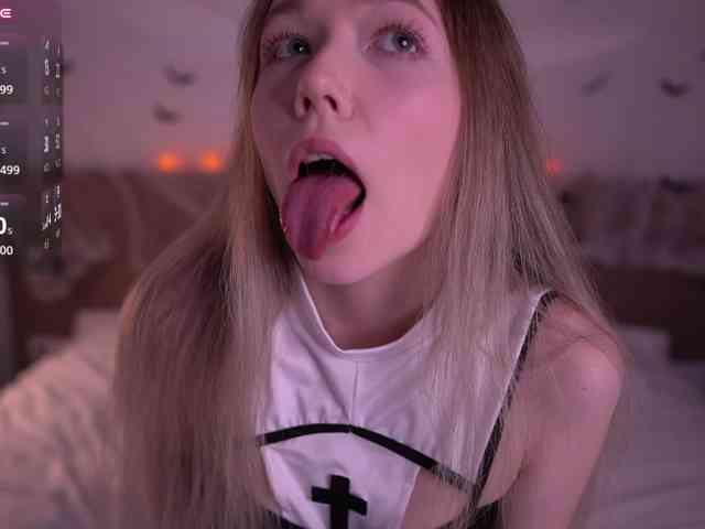 Modèle: HoneyAhegao