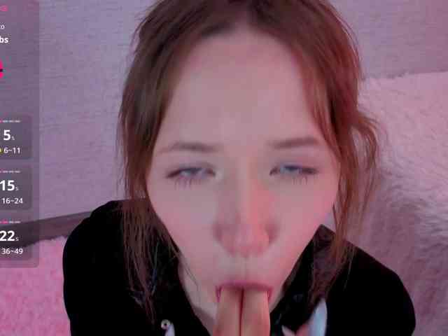 HoneyAhegao webcam
