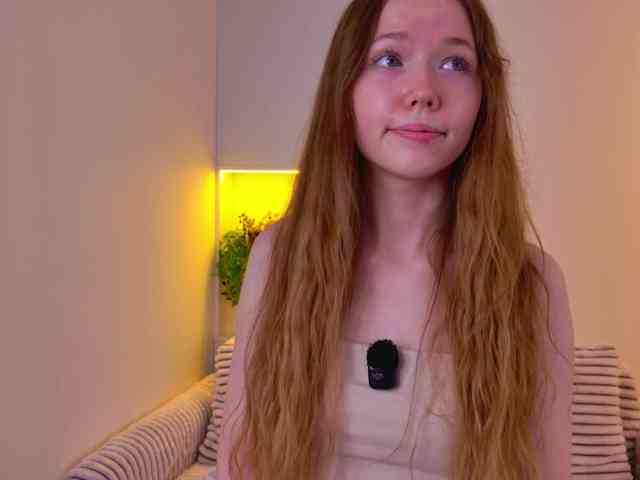 HoneyAhegao webcam