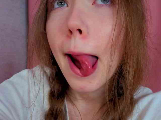 HoneyAhegao webcam