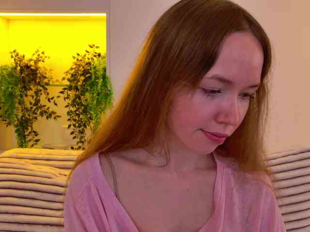 HoneyAhegao webcam
