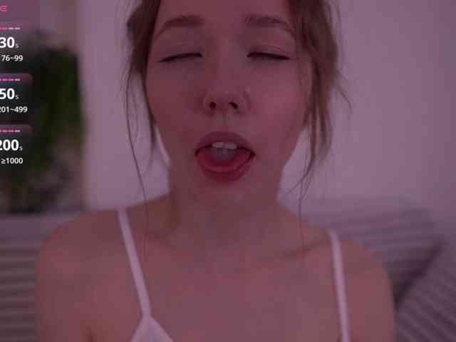 HoneyAhegao webcam