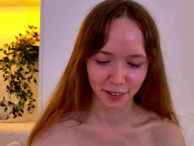 HoneyAhegao webcam