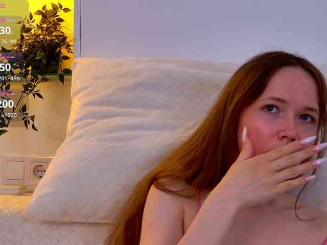 HoneyAhegao webcam