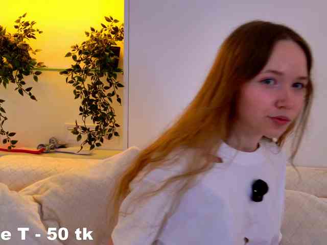 Modèle: HoneyAhegao