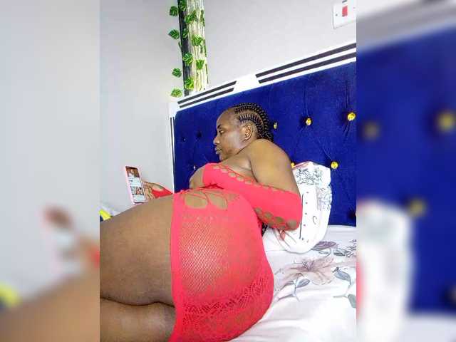 Sexylasha live cam on BongaCams
