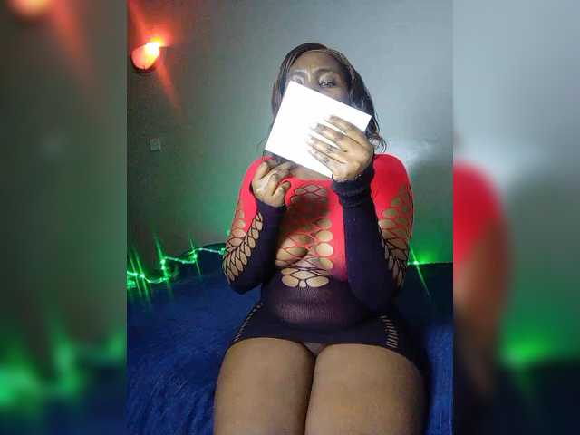 Sexylasha live cam on BongaCams