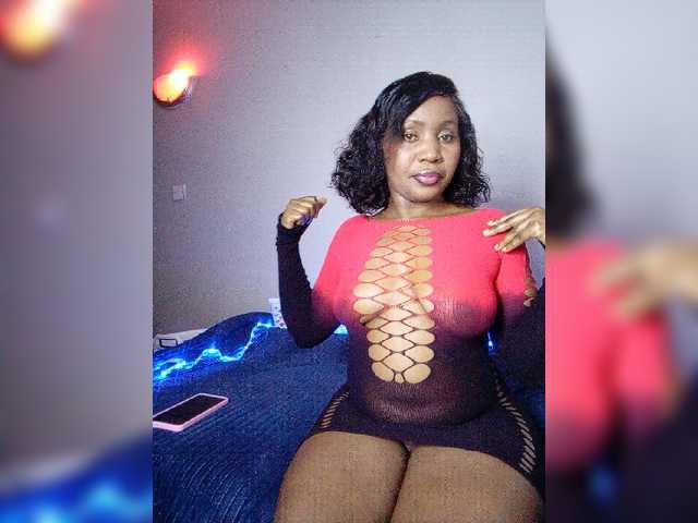 Sexylasha live cam on BongaCams