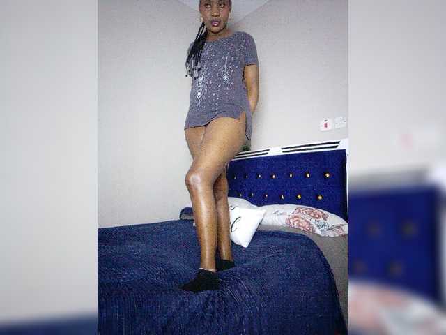 Sexylasha live cam on BongaCams