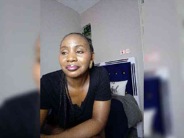 miss_lasha webcam