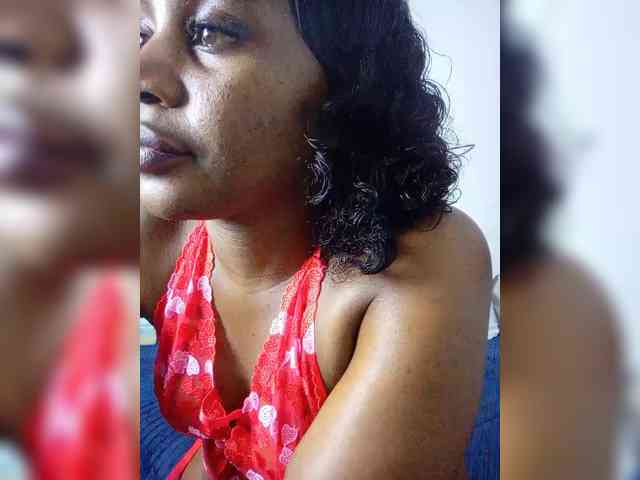 miss_lasha webcam