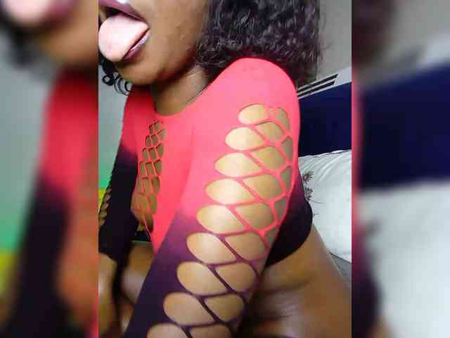 miss_lasha webcam