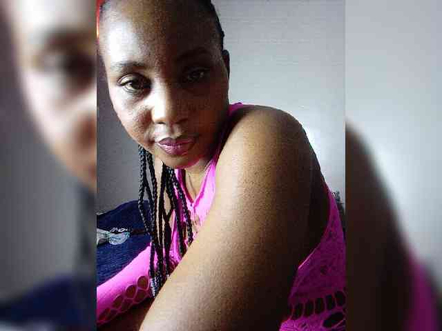 miss_lasha webcam
