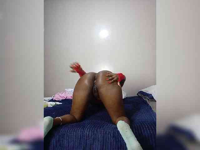 miss_lasha webcam