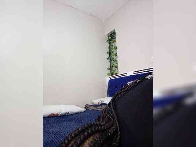 miss_lasha webcam