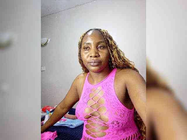 miss_lasha webcam