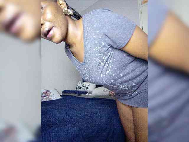 miss_lasha webcam