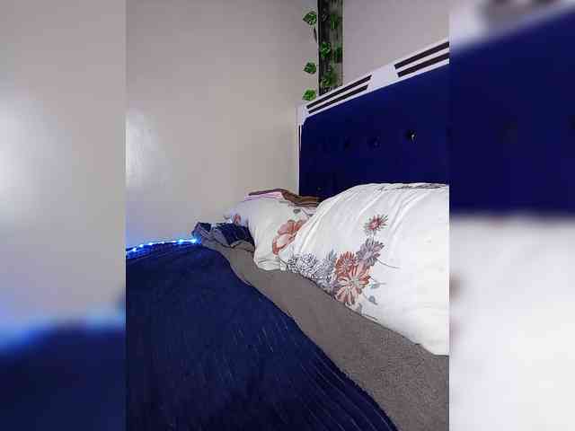 miss_lasha webcam