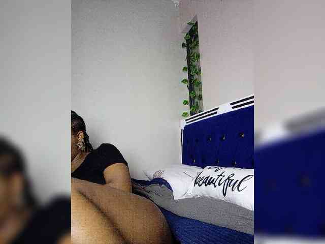 miss_lasha webcam