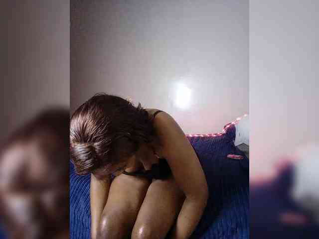 miss_lasha webcam