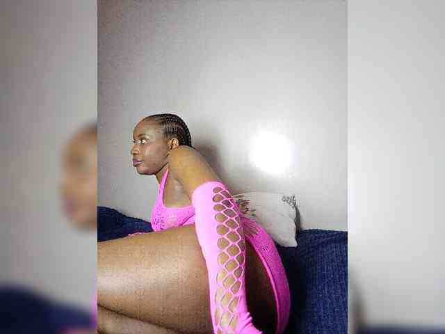 miss_lasha webcam