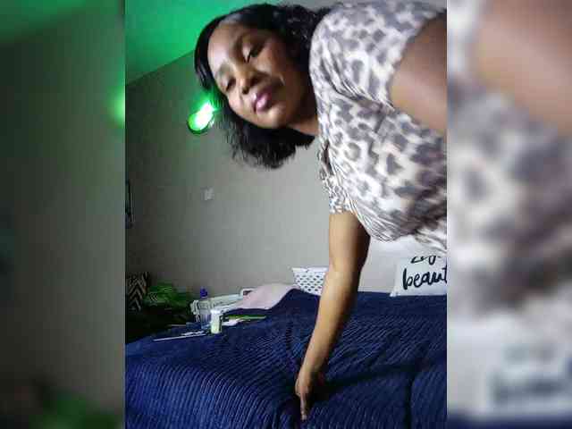 miss_lasha webcam