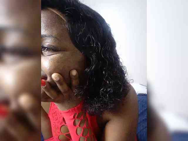 miss_lasha webcam