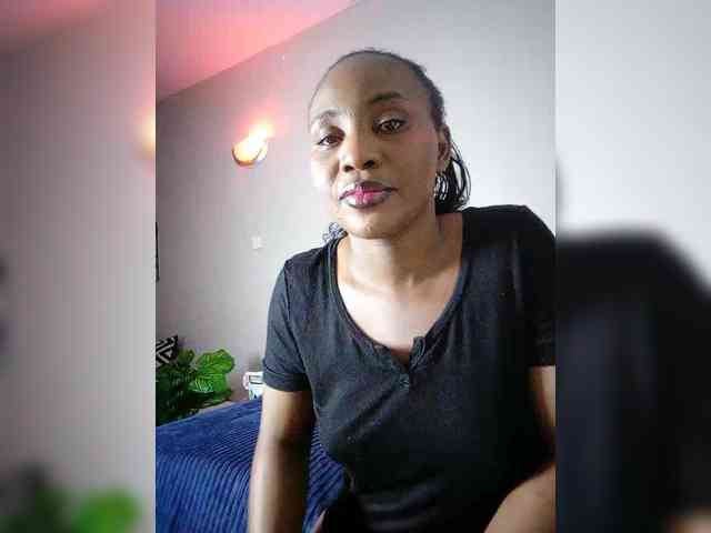 miss_lasha webcam