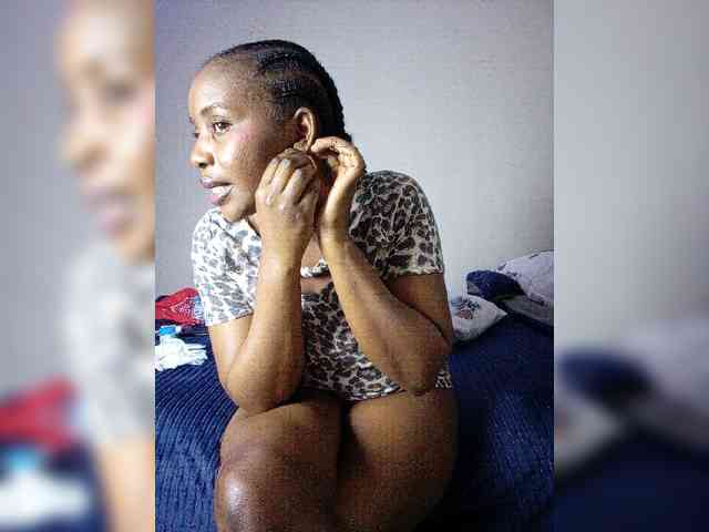 miss_lasha webcam