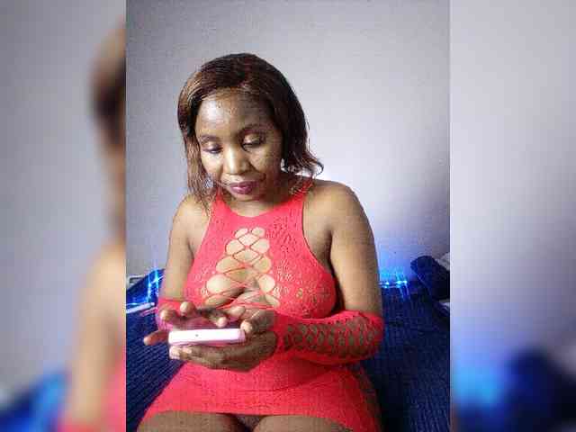 miss_lasha webcam
