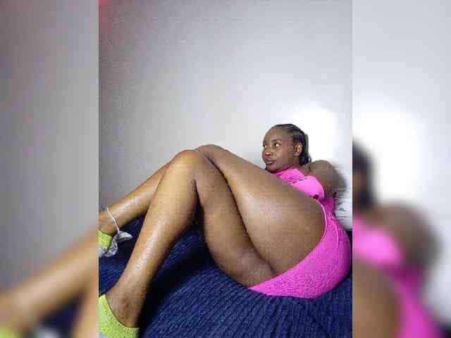 miss_lasha webcam