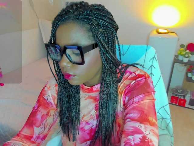 KarlaPamela live cam on BongaCams