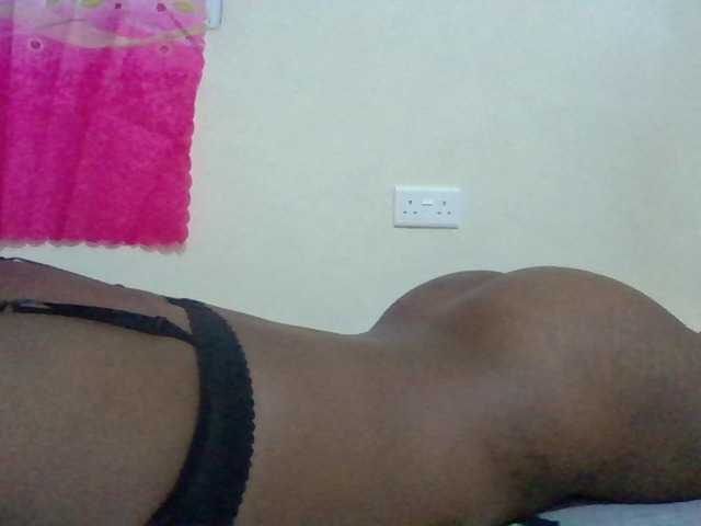 sweetkitty1 live cam on BongaCams