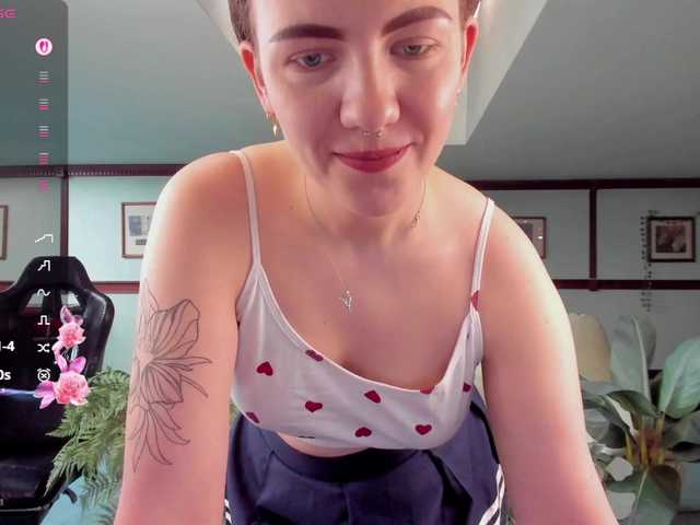 KiraRustle's BongaCams show and profile