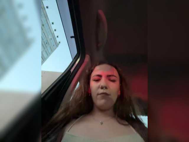 KiraRustle live cam on BongaCams