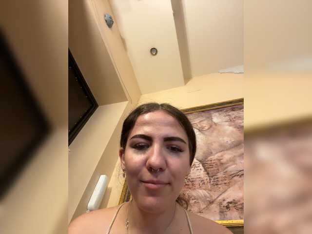 KiraRustle live cam on BongaCams