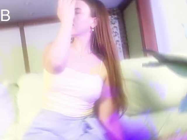 KiraRustle live cam on BongaCams