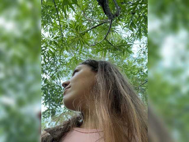 KiraRustle live cam on BongaCams