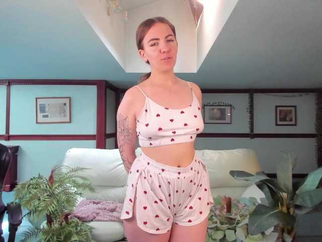 KiraRustle live cam on BongaCams