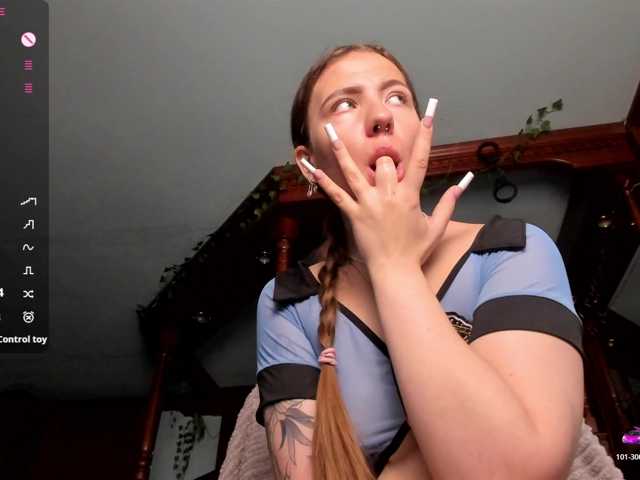 KiraRustle live cam on BongaCams